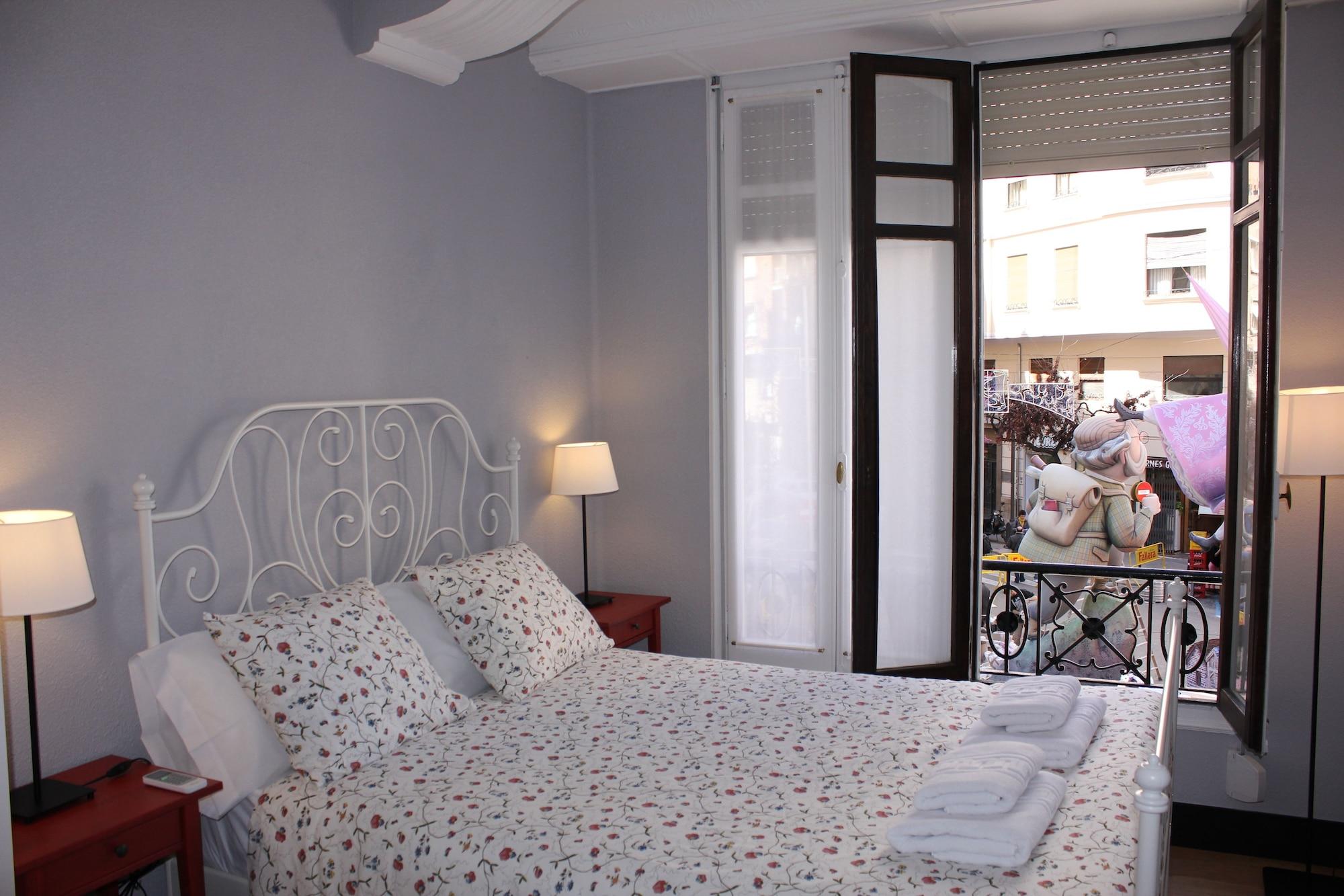 Hi Valencia Canovas Екстер'єр фото