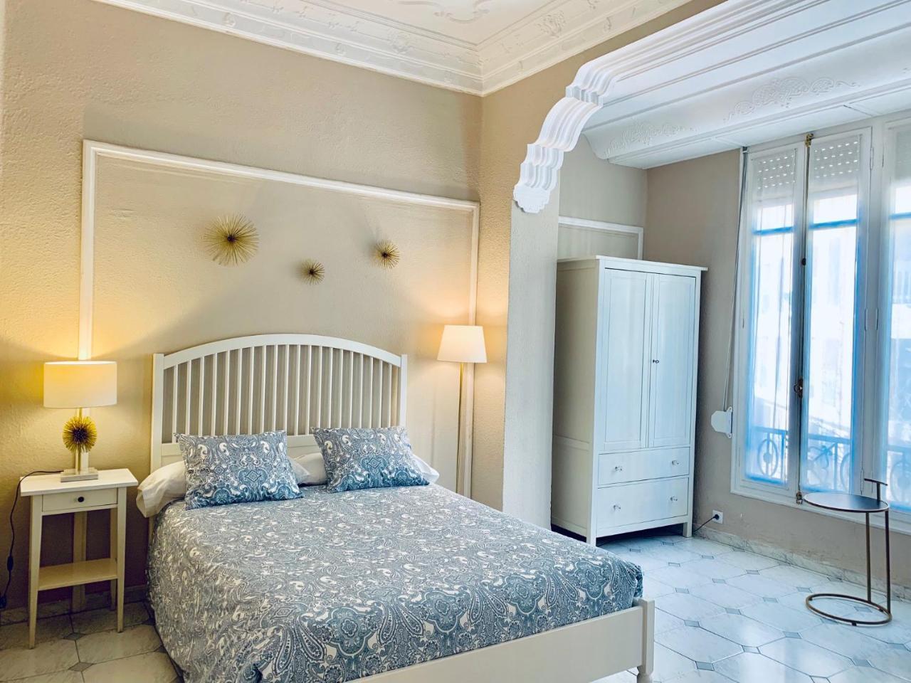 Hi Valencia Canovas Екстер'єр фото